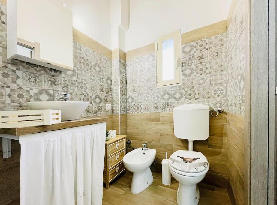 Porta Palazzo 15 Min - Suite Con Netflix & Wi-Fi Турин Экстерьер фото