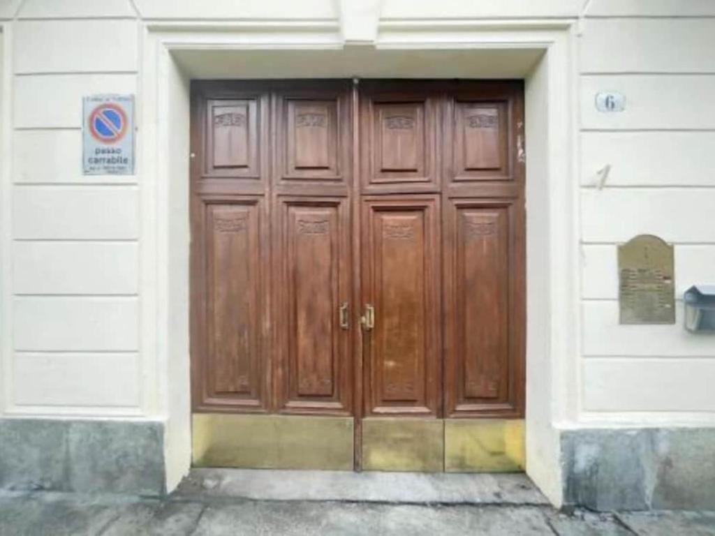 Porta Palazzo 15 Min - Suite Con Netflix & Wi-Fi Турин Экстерьер фото
